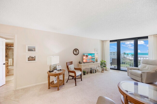 Photo - 260 Seaview Ct