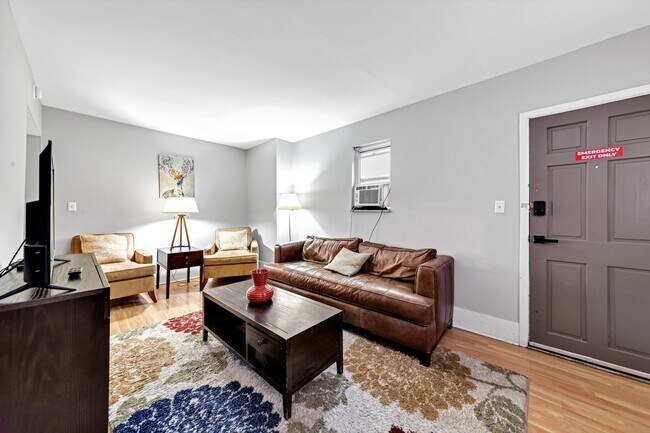 Photo - 605 Dennison Ave