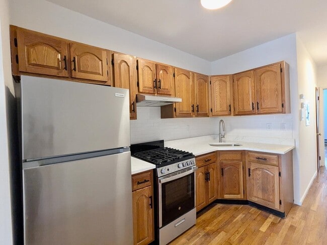 Photo - 374 2nd St