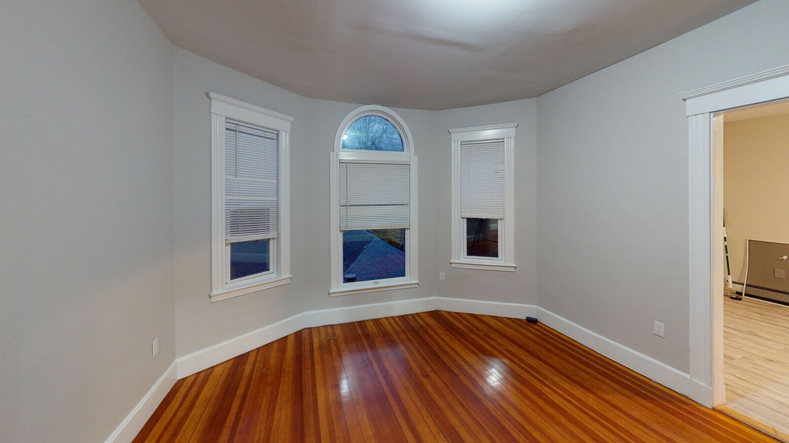 Photo - 4 bedroom Available NoW!!