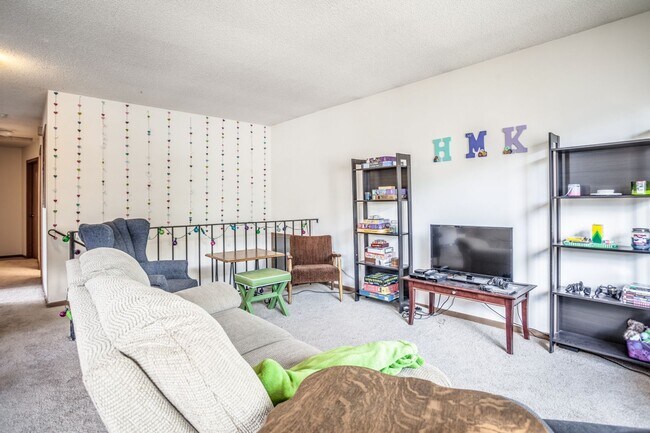 Photo - 900-902 SE 9th Avenue Apartment Unit 900