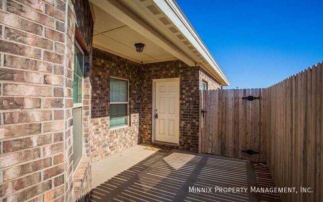 Photo - 12007 Englewood Ave Unidad B