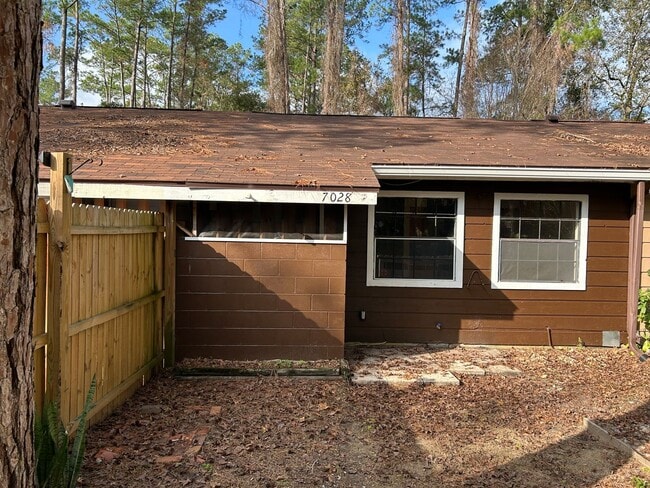 Photo - 2/ in Green Leaf