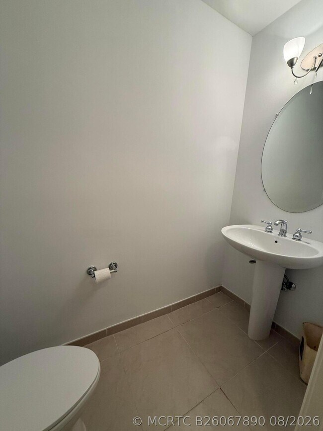 Photo - 16101 Emerald Estates Dr Unit 153