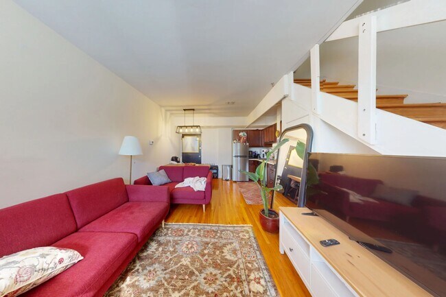 Photo - 319 S 10th St Unidad 335