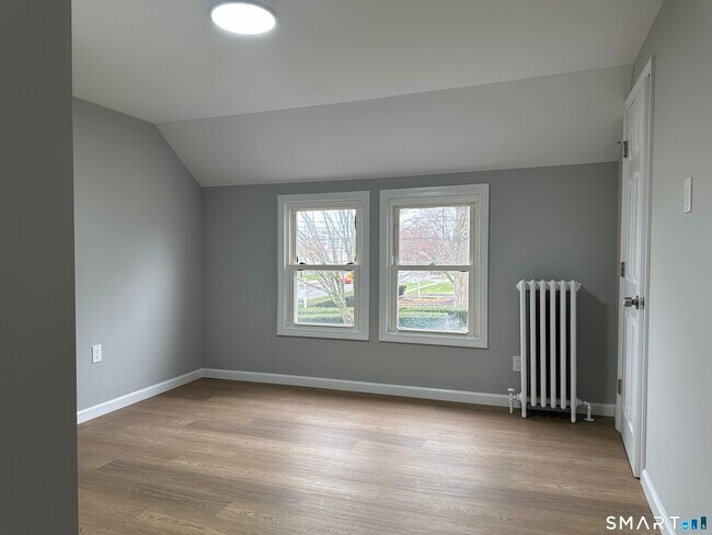 Photo - 291 Maple Ave Unit 2