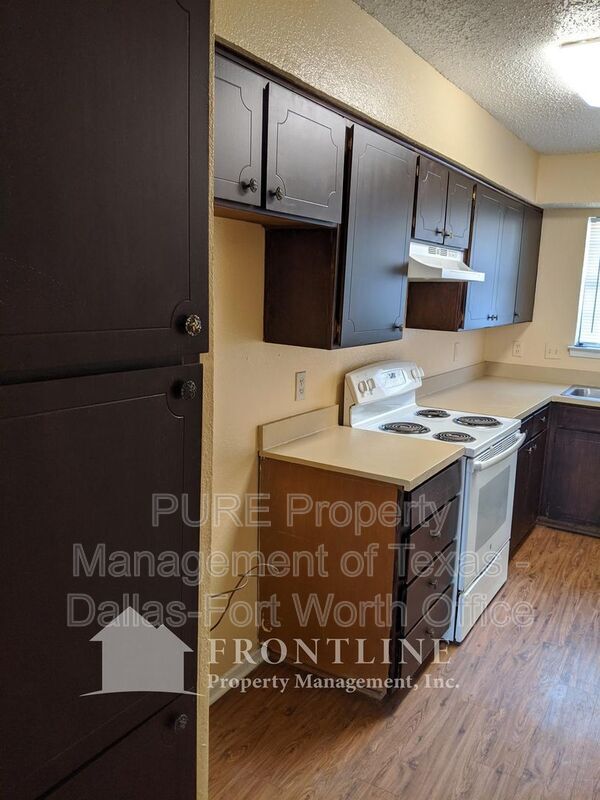 Photo - 938 Southmoor Dr