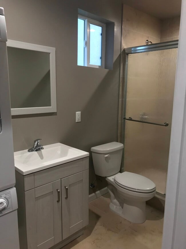 Bathroom - 19723 Hiawatha St Unit 1