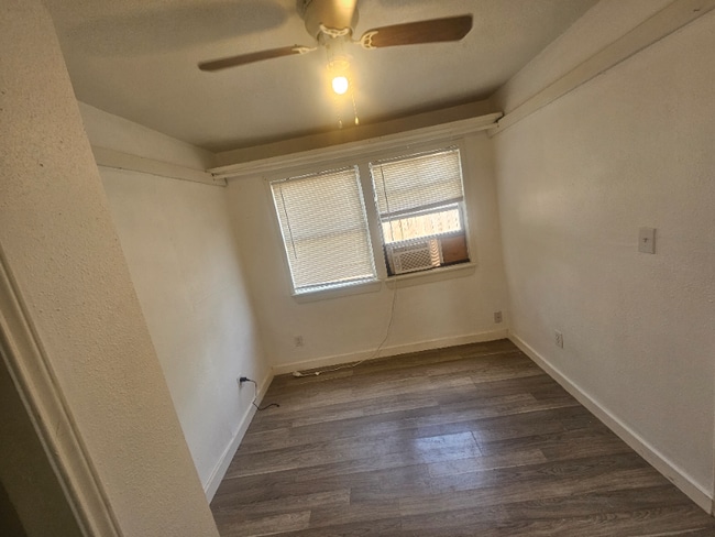 Photo - 7909 Brutus St Unidad 2