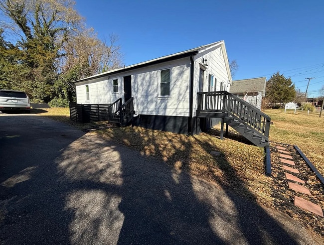 Photo - 20 Burgess Ave