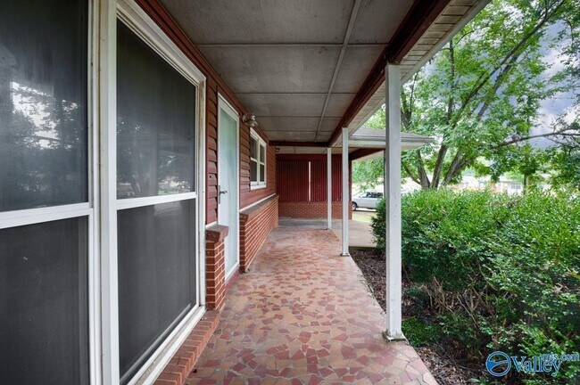 Photo - 4210 Toftoy Dr SW