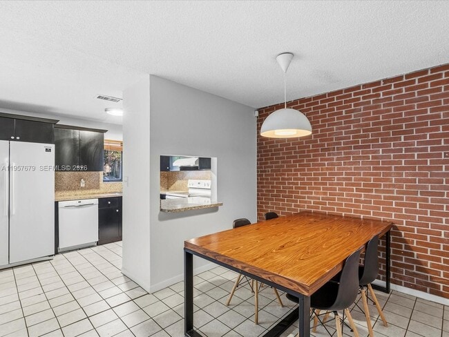 Photo - 5020 SW 40th Ave