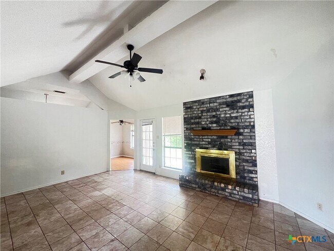 Building Photo - 4708 Bluestem Ln