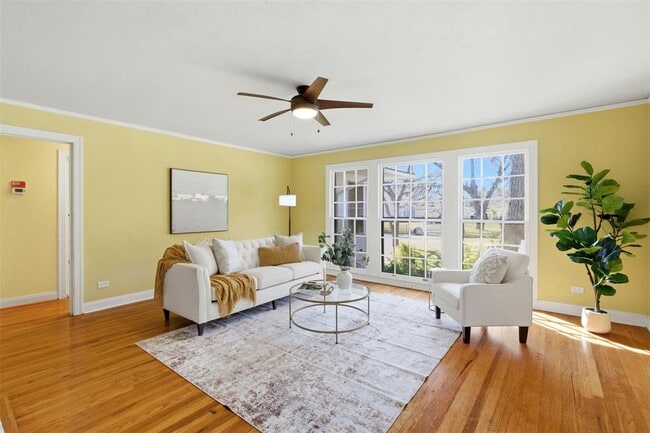 Photo - 1506 Grace St