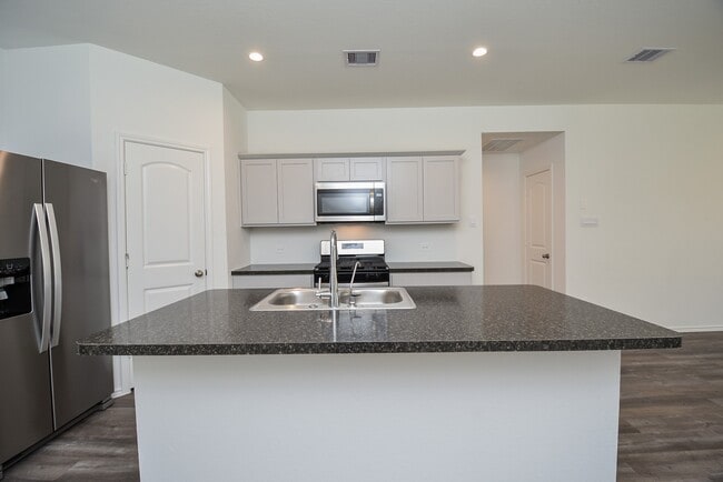 Photo - 5718 Sycamore Glen Dr