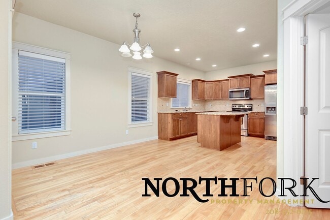 Photo - Stunning Meridian Home