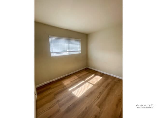 Photo - NEW LISTING! REMODELED 2BR/1BA IN CORTE MADERA W/ PARKING, NEW FLOORING, UPD. BATHROOM,