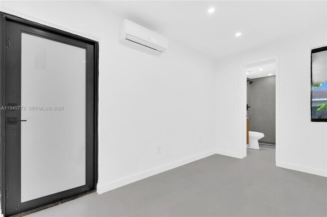 Photo - 3040 NW 93rd St Unit A