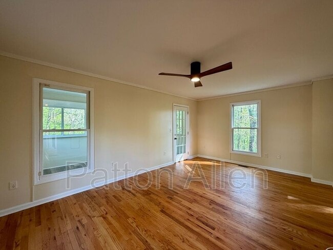 Photo - 92 Westover Dr
