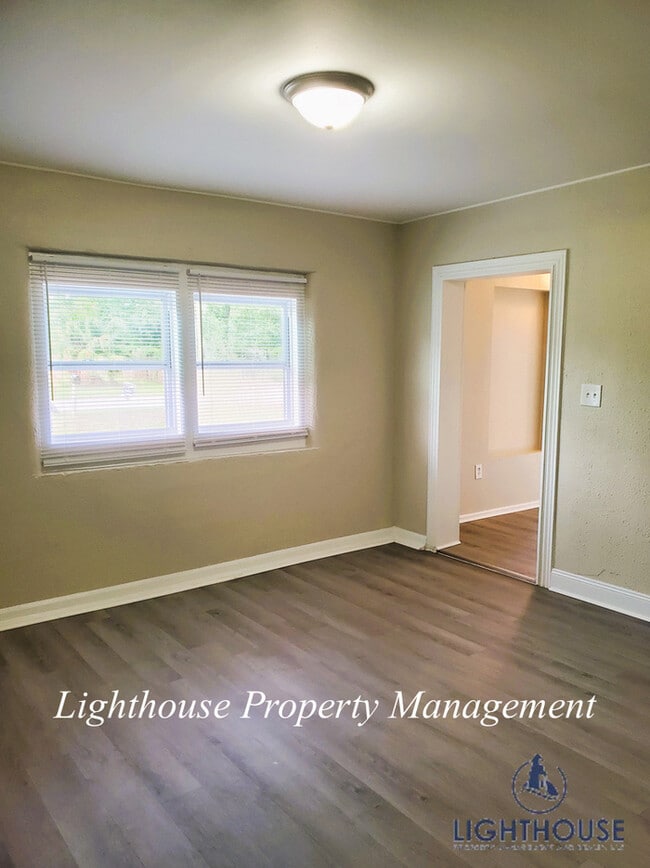 Photo - NEWLY RENOVATED 3 bed/2 bath!