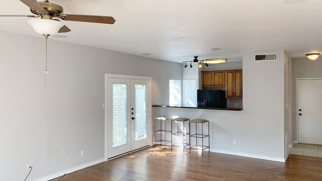 Photo - 538 Wilcrest Dr House