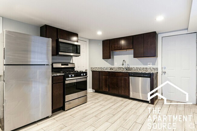 Building Photo - 2968 N Ridgeway Ave Unit GARDEN Rental