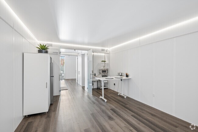 1BR, 1BA - 525SF - Dining/ Living Room