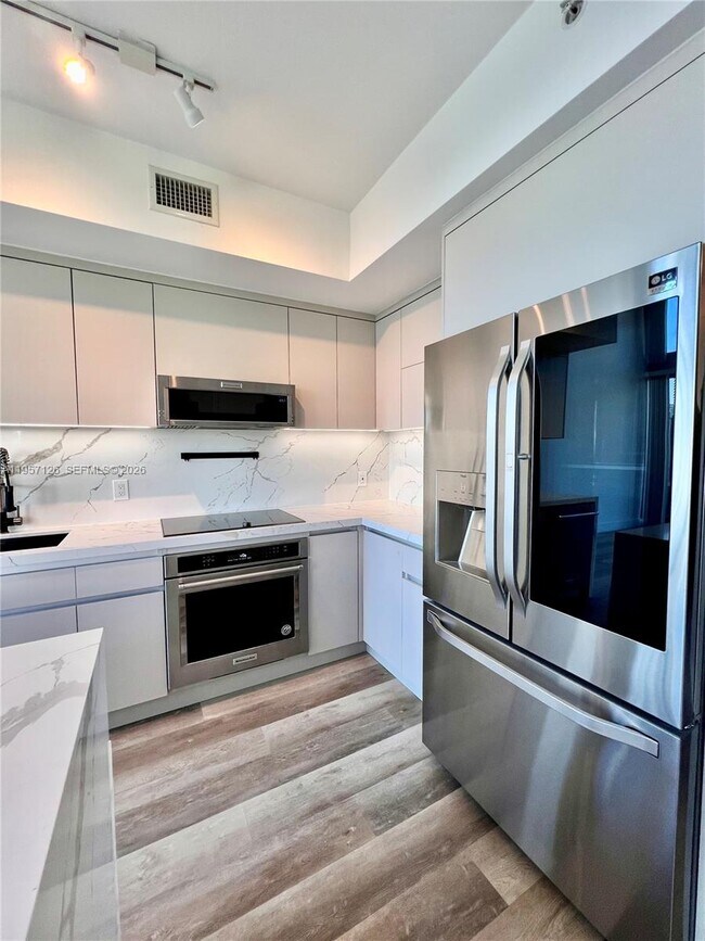 Photo - 90 SW 3rd St Unidad TH300A