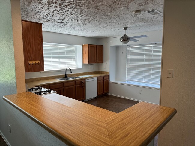 Photo - 19927 Windy Nook Dr