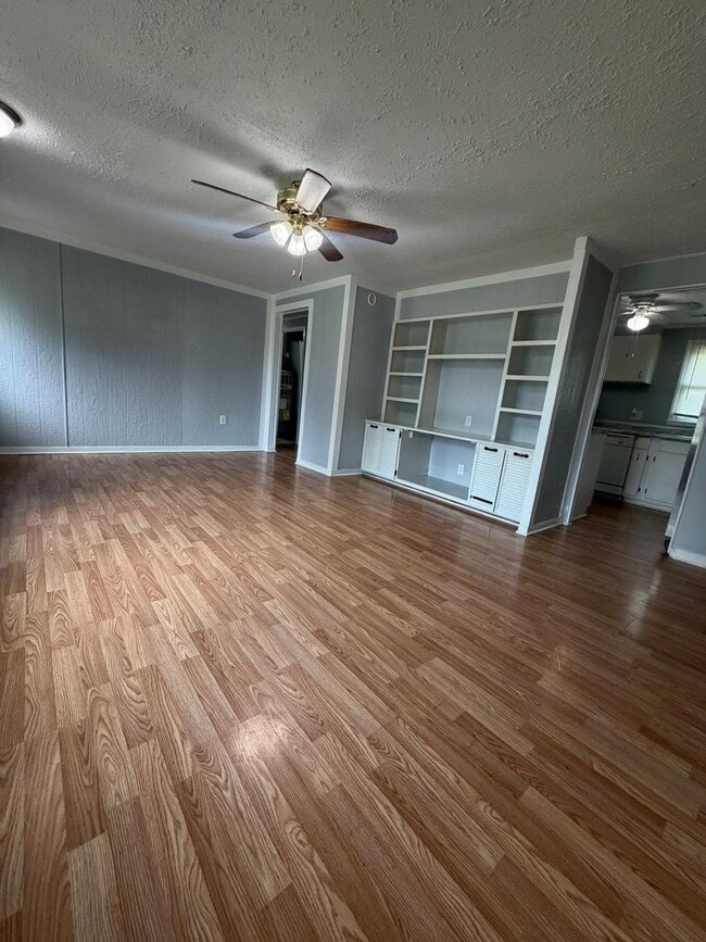 5003 Terry Dr