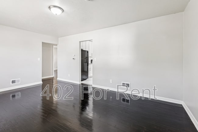 Photo - 3821 Saratoga St