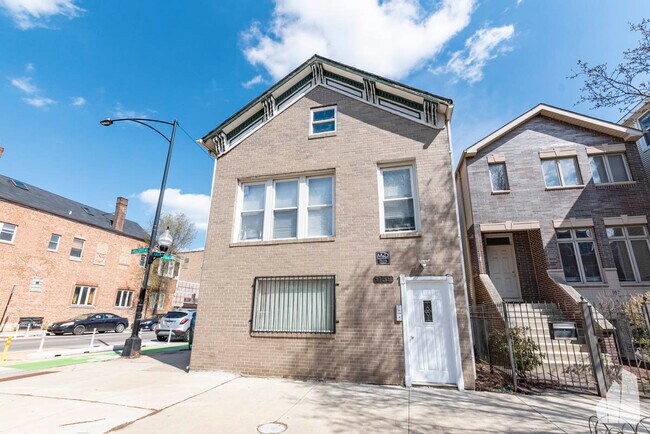 Photo - 959 N Wolcott Ave