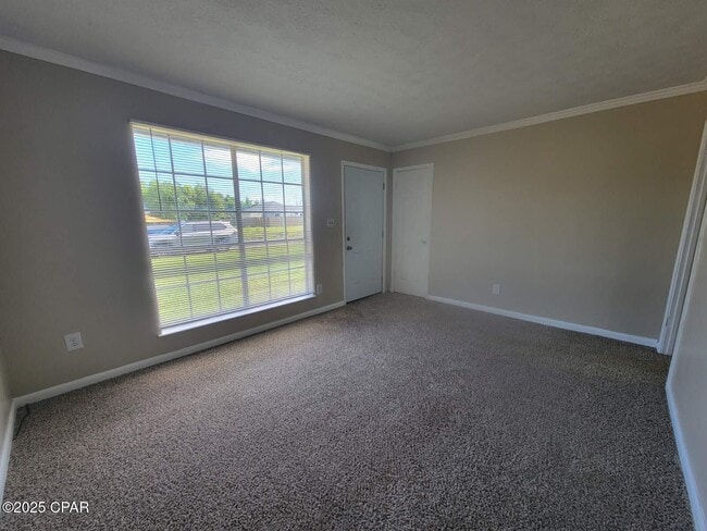 Photo - 6321 Olokee St