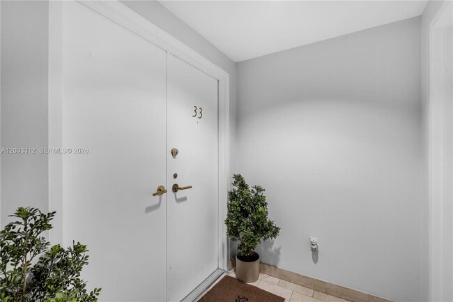 Photo - 1834 Brickell Ave Unit 33