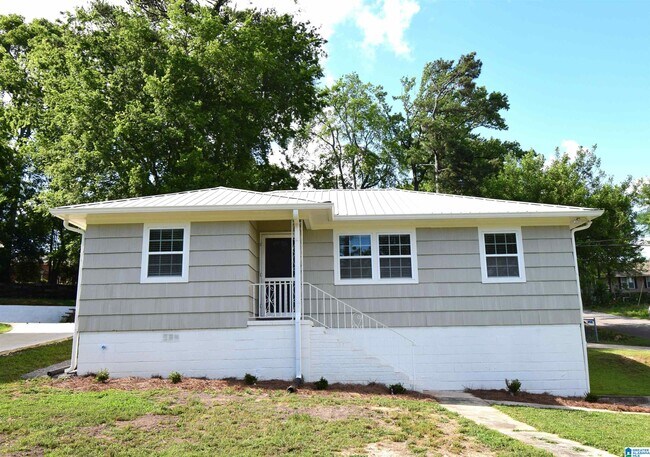 Building Photo - 1166 Alford Ave