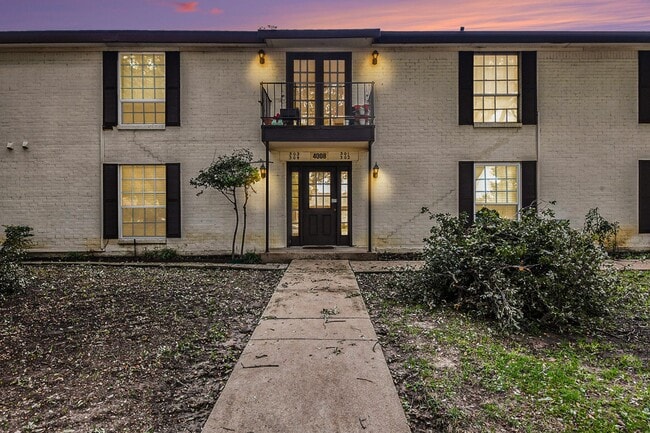 Building Photo - 4008RCC Unit 304