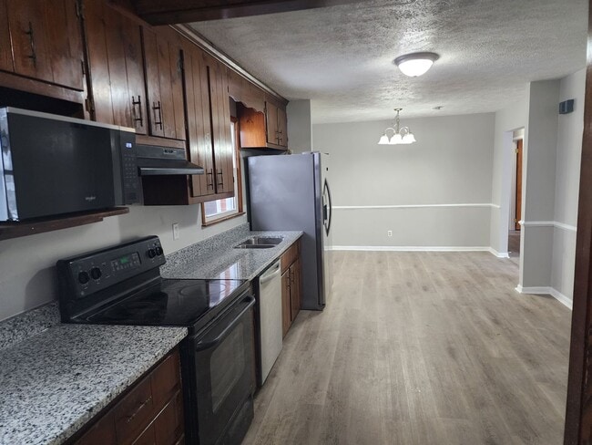 Photo - 3 Bedroom 2 Bath Brick Rancher in Mechanicsville!