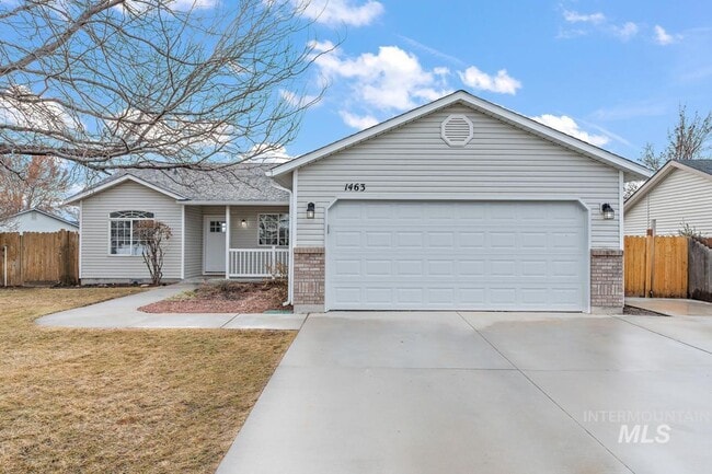 Building Photo - Remodeled Home in Kuna!