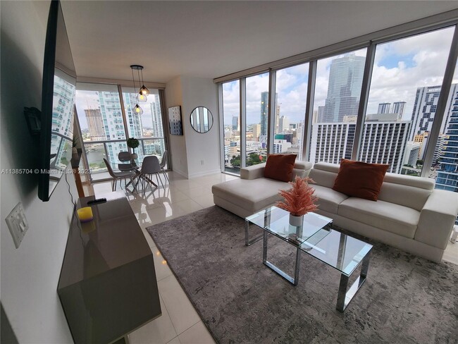Building Photo - 485 Brickell Ave Unit 2504 Rental