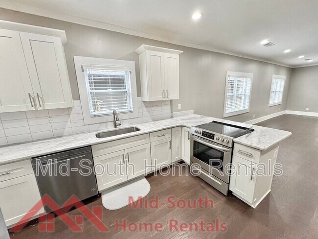 Photo - 1046 Tanglewood St