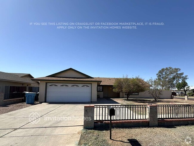 Building Photo - 8027 W Glenrosa Ave Rental