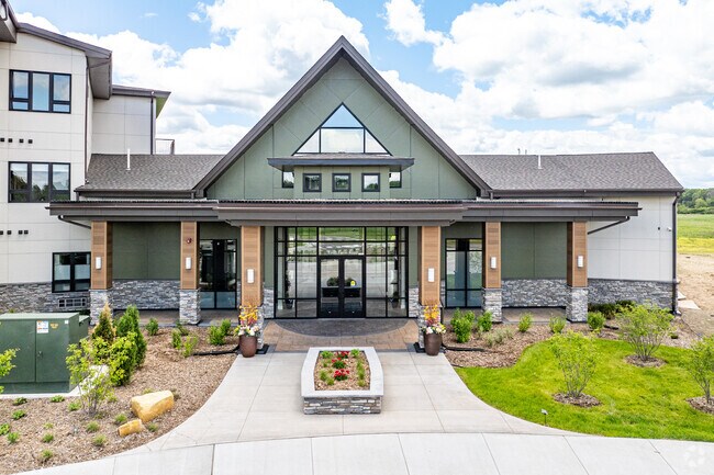 Entrance - Hill Farm Condominiums