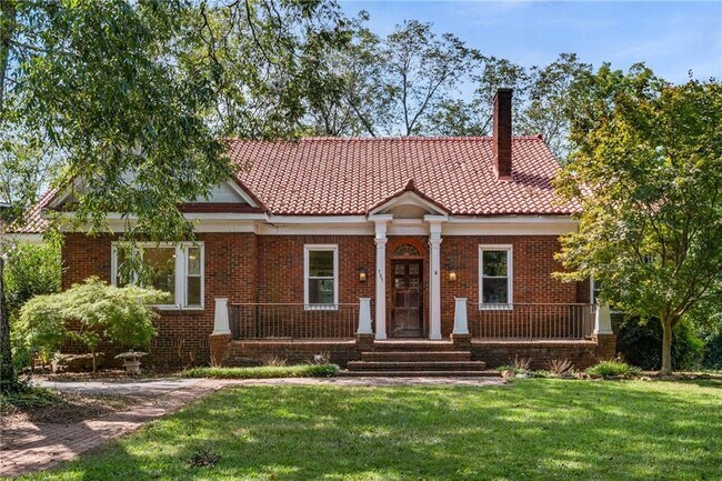 Photo - 787 Flat Shoals Ave SE