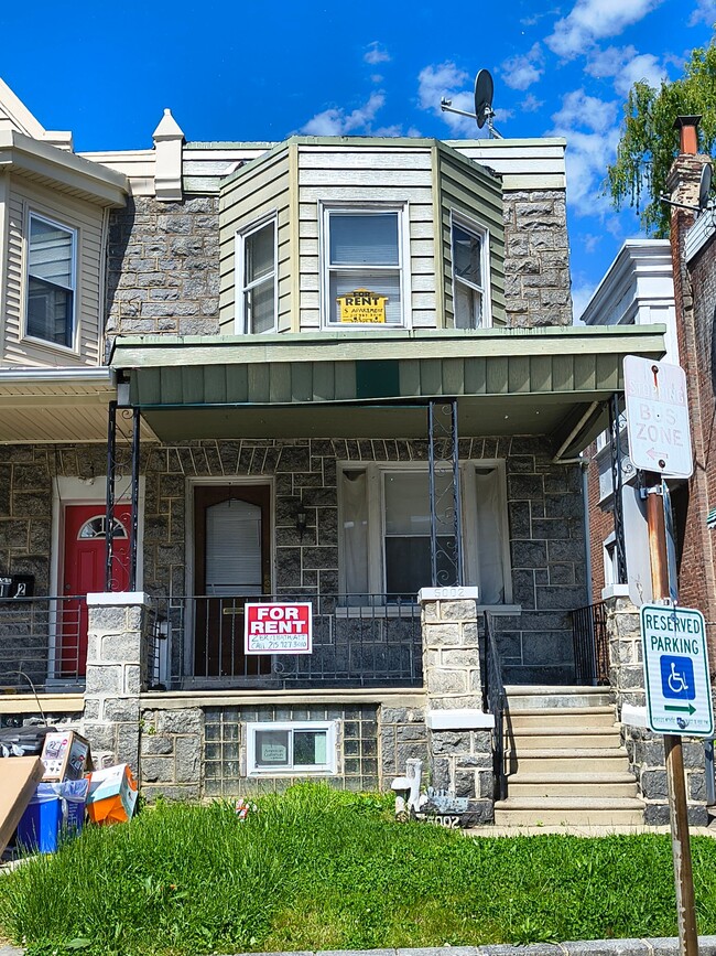 Building Photo - 5002 N 10th St