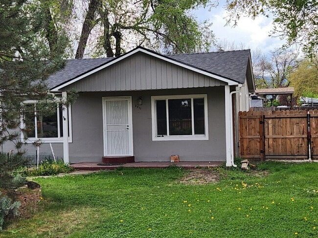 Building Photo - 2411 Crater Lake Ave