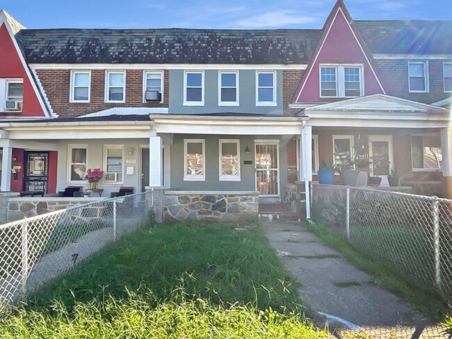 Photo - 3905 Cranston Ave