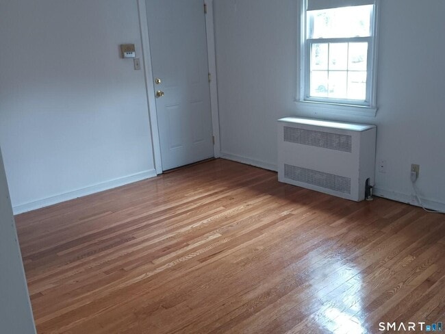 Photo - 51 Robin Rd Unit B2