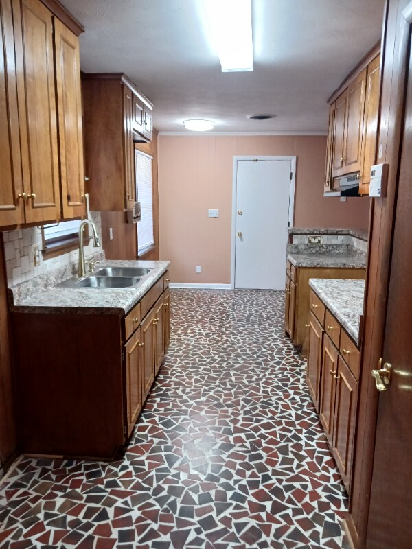 Photo - 2446 Verdun St