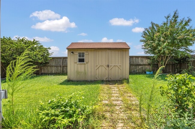 Building Photo - 24119 Kingdom Isle Ln