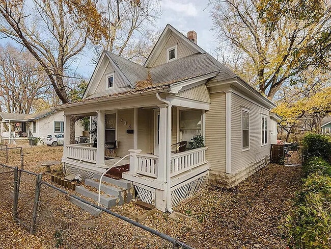 Photo - 2 bed 1 bath Home For Rent